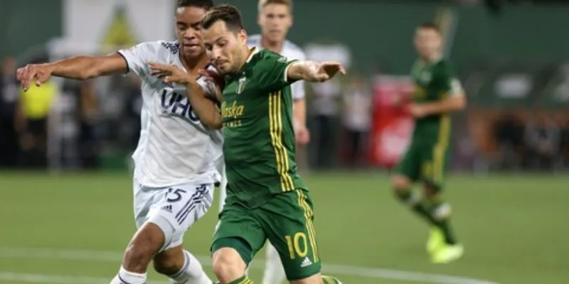 Khám phá lịch sử đối đầu của 2 đội 